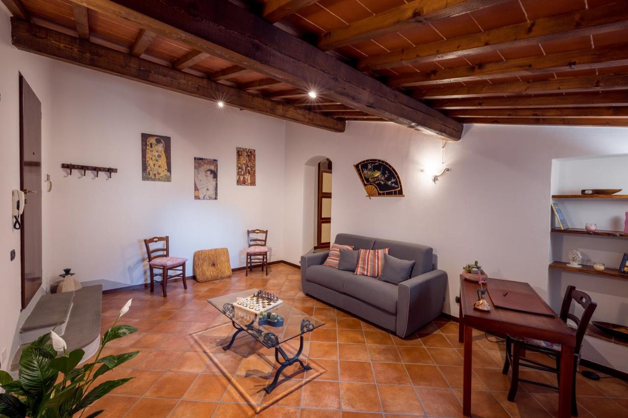 Tognazzi Casa Vacanze - Casa Vico Zambra Buitenkant foto